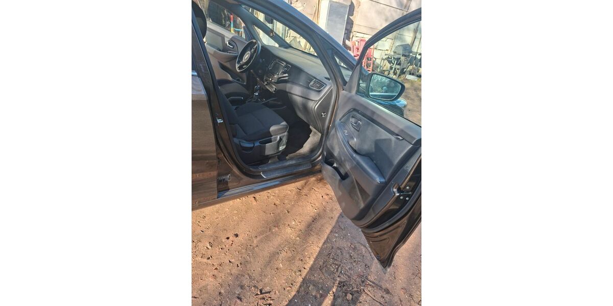 Kia Carens 209.500 km 7.500 &euro; Mönchengladbach 41061