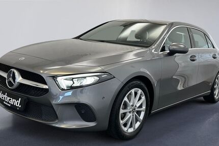 Mercedes-Benz A 200 48.115 km 23.980 &euro; Krefeld 47800