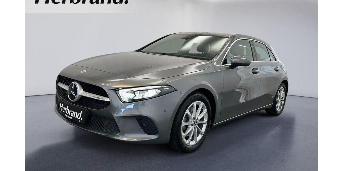 Mercedes-Benz A 200 48.115 km 23.980 &euro; Krefeld 47800