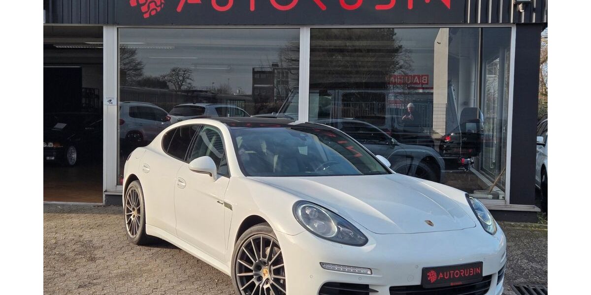 Porsche Panamera 99.307 km 37.900 &euro; Krefeld 47803