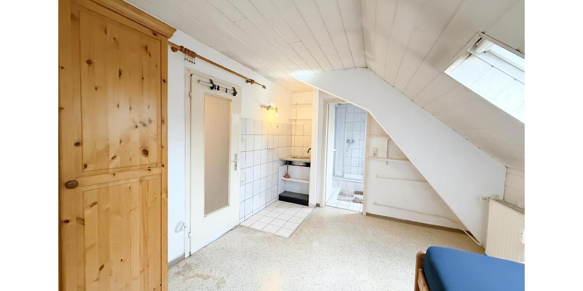 Etagenwohnung Krefeld - 4 Zimmer, 60 m&sup2;, 500&euro; | Angebot:25320603