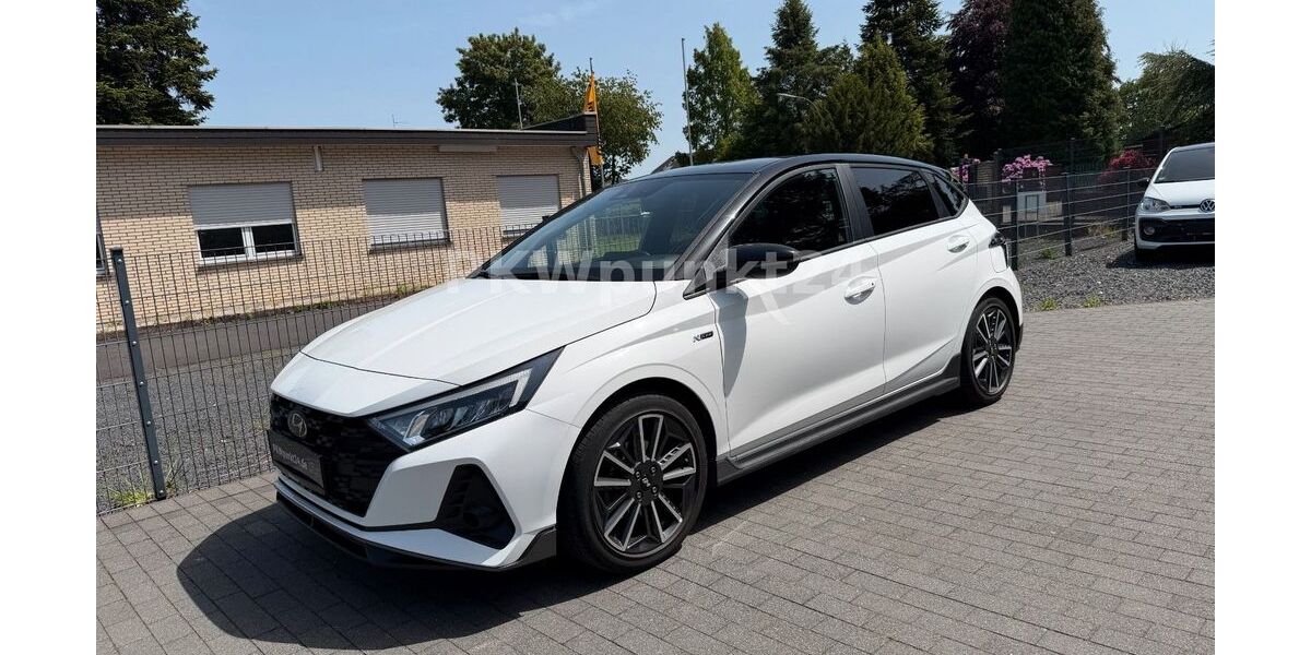 Hyundai i20 15.888 km 17.990 &euro; Wegberg 41844