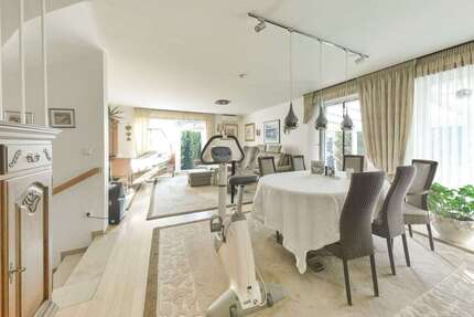 Haus Düsseldorf Stadtbezirk 8 - 8 Zimmer, 146 m&sup2;, 910.000&euro; | Angebot:26091185