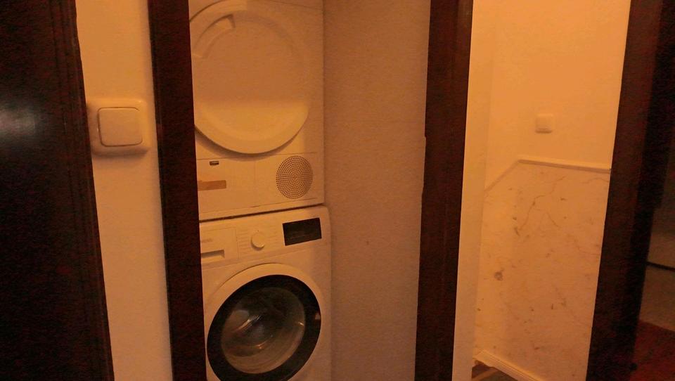 Einfamilienhaus Mönchengladbach Süd - 8 Zimmer, 210 m&sup2;, 1.700&euro; | Angebot:26037341