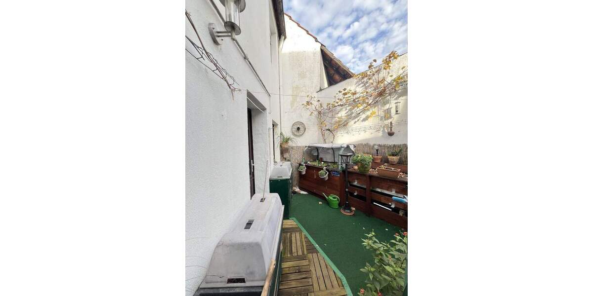 Einfamilienhaus Mönchengladbach-Wickrathberg Wickrathberg - 8 Zimmer, 200 m&sup2;, 270.000&euro; | Angebot:25703873