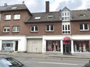Solides Wohn-Geschäftshaus am Schloß mit Potential! - Wohn- & Geschäftshaus Mönchengladbach West | Angebot:23822832