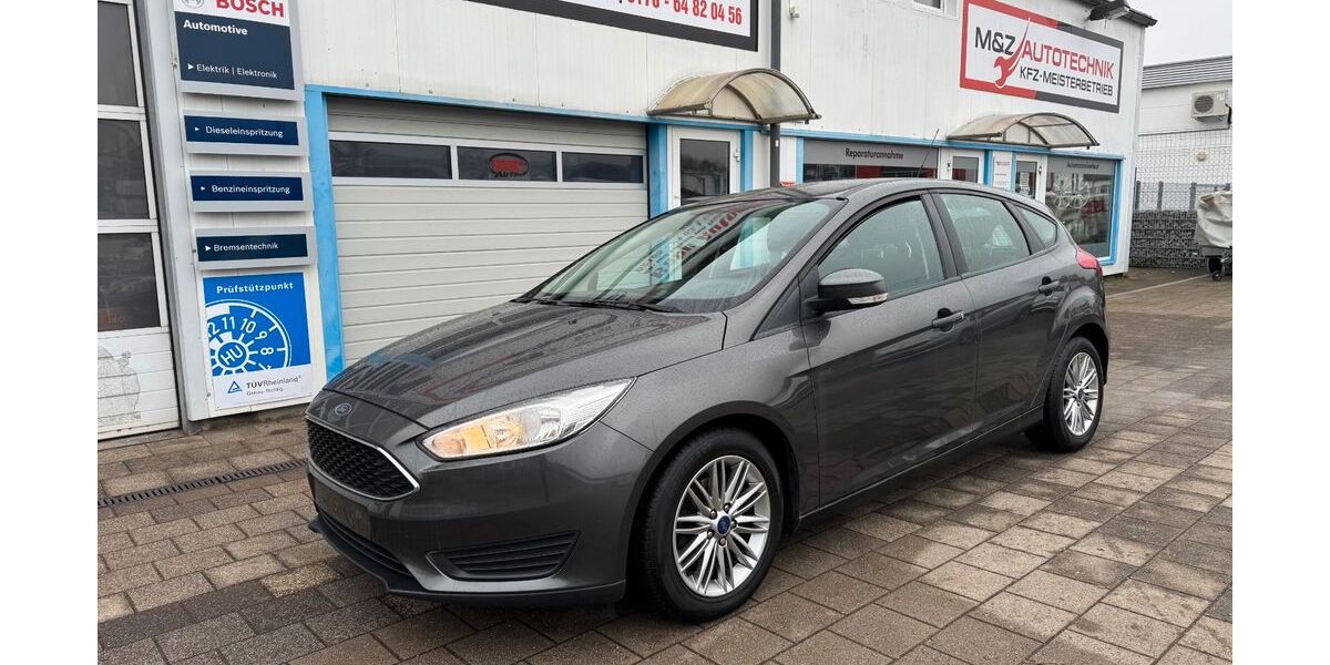 Ford Focus 136.000 km 6.950 &euro; Grevenbroich 41515
