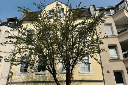 Haus Moers - 14 Zimmer, 285 m&sup2;, 490.000&euro; | Angebot:26939337