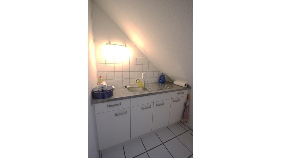 Dachgeschoßwohnung Mönchengladbach West - 2 Zimmer, 44 m&sup2;, 470&euro; | Angebot:25434217