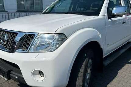 Nissan Navara 293.000 km 10.300 &euro; Mönchengladbach 41066