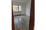 Etagenwohnung Mönchengladbach Ost - 4.5 Zimmer, 90 m&sup2;, 1.400&euro; | Angebot:25922773