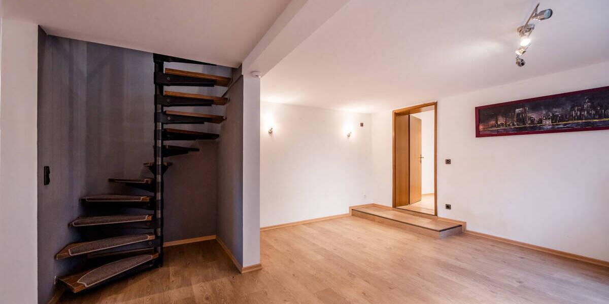 Einfamilienhaus Krefeld / Fischeln Fischeln - 7 Zimmer, 190 m&sup2;, 650.000&euro; | Angebot:25738813