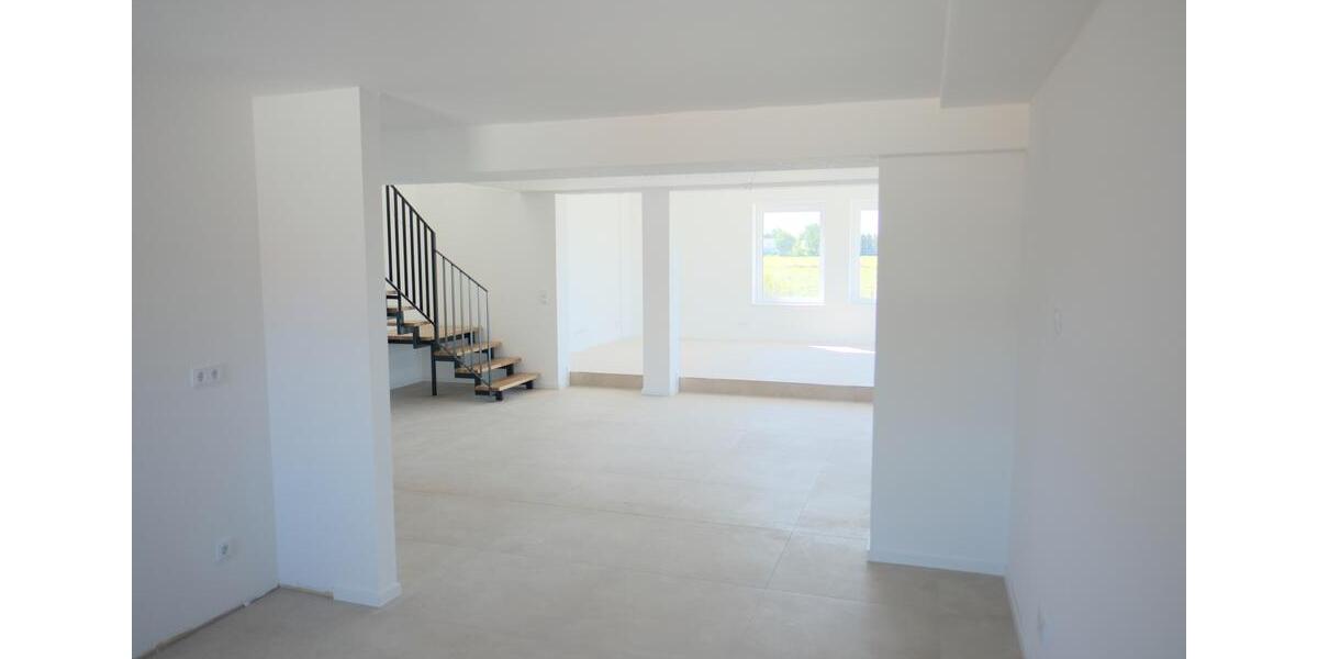 Reihenhaus Mönchengladbach West - 3 Zimmer, 130 m&sup2;, 1.700&euro; | Angebot:26429794