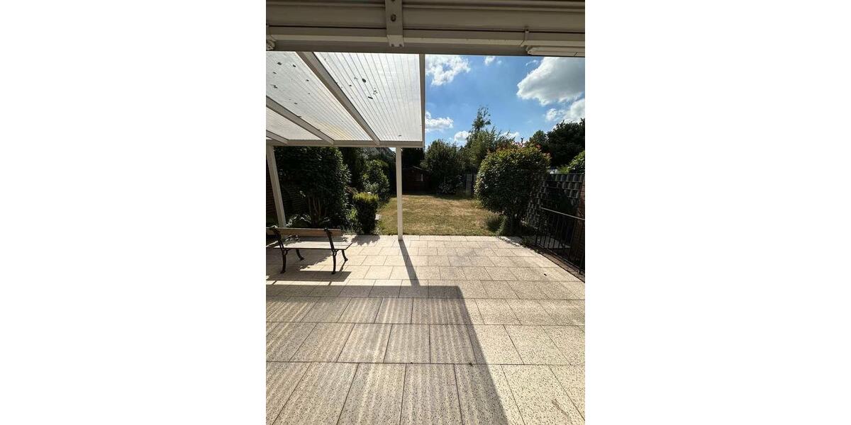 Reihenhaus Meerbusch Kierst - 5.5 Zimmer, 135 m&sup2;, 1.700&euro; | Angebot:26475248