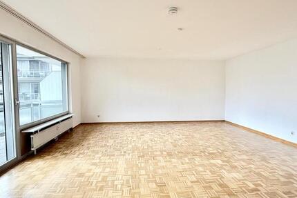 Wohnung Düsseldorf Stadtbezirk 6 - 3 Zimmer, 93 m&sup2;, 1.200&euro; | Angebot:23762122