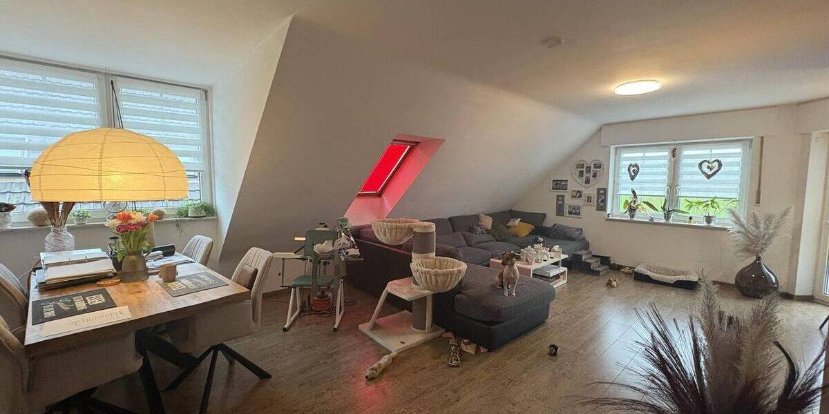 Etagenwohnung Moers Kapellen-Mitte - 3 Zimmer, 110 m&sup2;, 299.000&euro; | Angebot:26092484