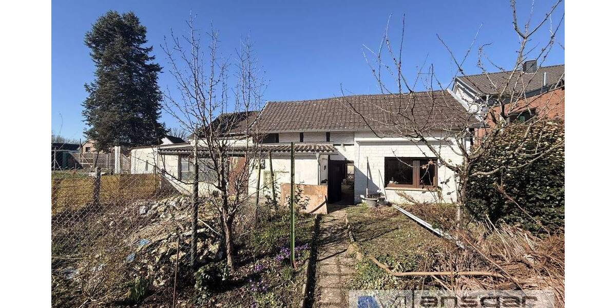 Einfamilienhaus Mönchengladbach / Giesenkirchen Giesenkirchen - 5 Zimmer, 132 m&sup2;, 249.000&euro; | Angebot:25726252