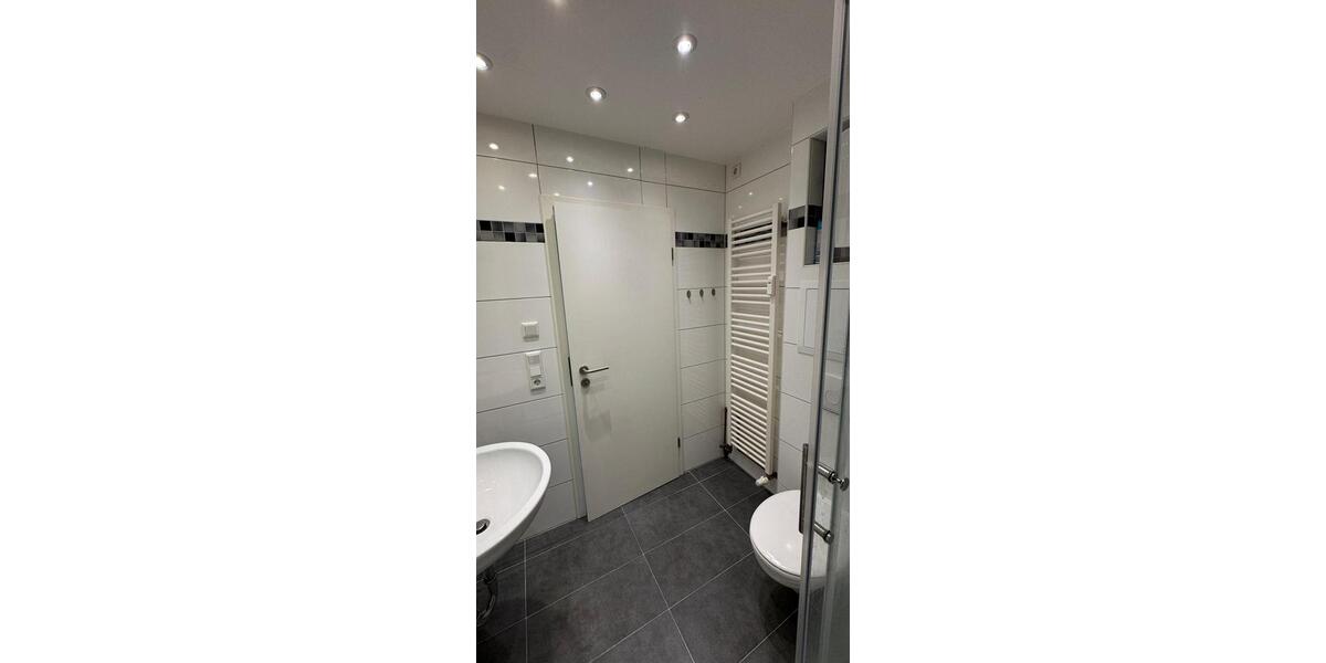 Dachgeschoßwohnung Krefeld Benrad - 2 Zimmer, 60 m&sup2;, 725&euro; | Angebot:26030039