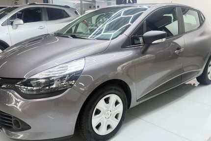 Renault Clio 115.000 km 5.798 &euro; Grevenbroich 41515