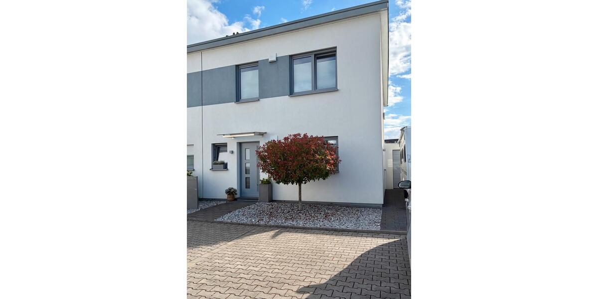 Doppelhaushälfte Mönchengladbach Süd - 4 Zimmer, 130 m&sup2;, 549.000&euro; | Angebot:26941547