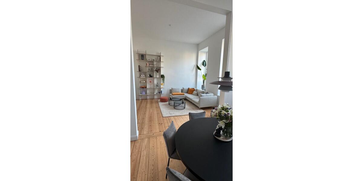 Etagenwohnung Düsseldorf Stadtbezirk 3 - 2.5 Zimmer, 124 m&sup2;, 2.260&euro; | Angebot:26582022