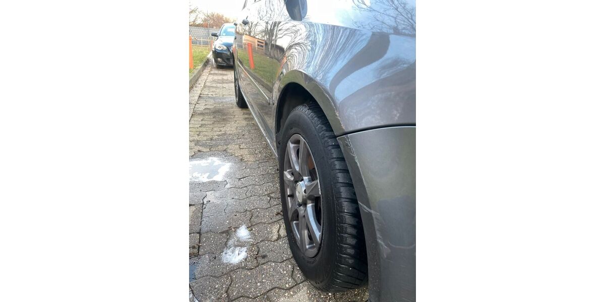 VW Golf Plus 123.546 km 1.750 &euro; Moers 47443