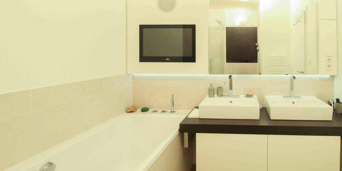 Etagenwohnung Düsseldorf Pempelfort - 2 Zimmer, 90 m&sup2;, 645.000&euro; | Angebot:26028511