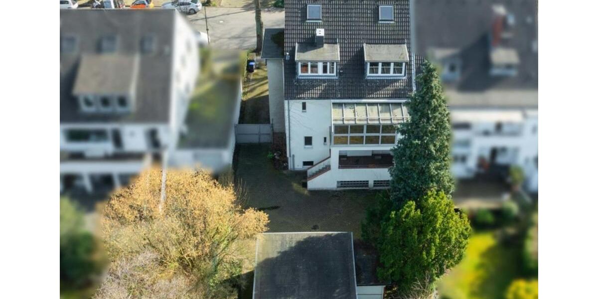 Doppelhaushälfte Düsseldorf Stadtbezirk 6 - 10 Zimmer, 275 m&sup2;, 4.650&euro; | Angebot:25945129