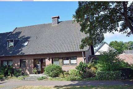 Haus Brüggen - 8 Zimmer, 153 m&sup2;, 393.000&euro; | Angebot:25742476