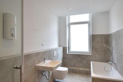 Wohnung Krefeld - 2 Zimmer, 81 m&sup2;, 745&euro; | Angebot:21845411