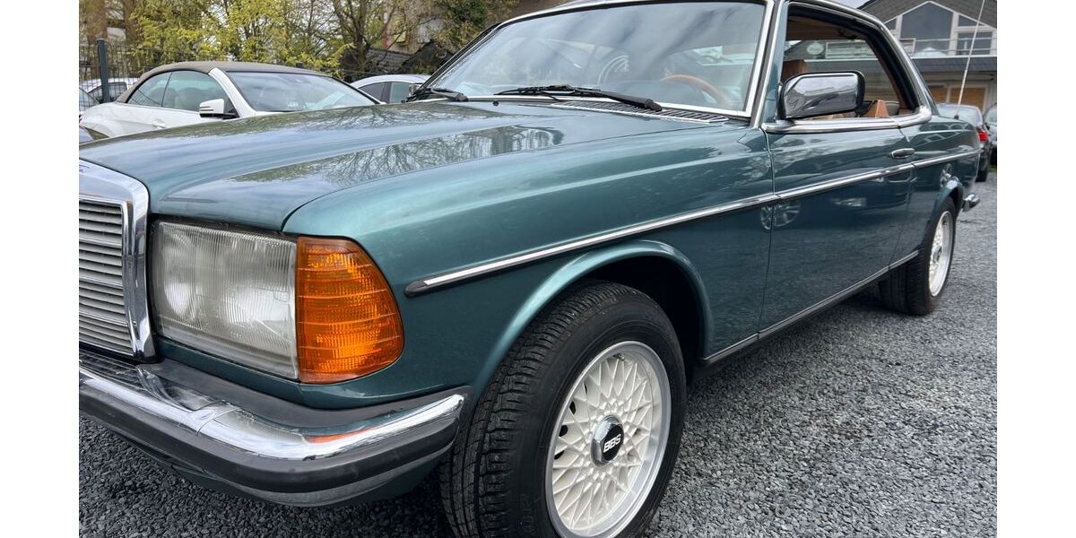 Mercedes-Benz 230 177.212 km 18.999 &euro; Mönchengladbach 41238