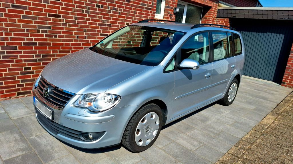 VW Touran 195.000 km 2.500 &euro; Wegberg 41844