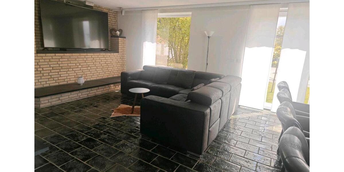 Einfamilienhaus Jüchen - 5 Zimmer, 200 m&sup2;, 2.700&euro; | Angebot:26248497