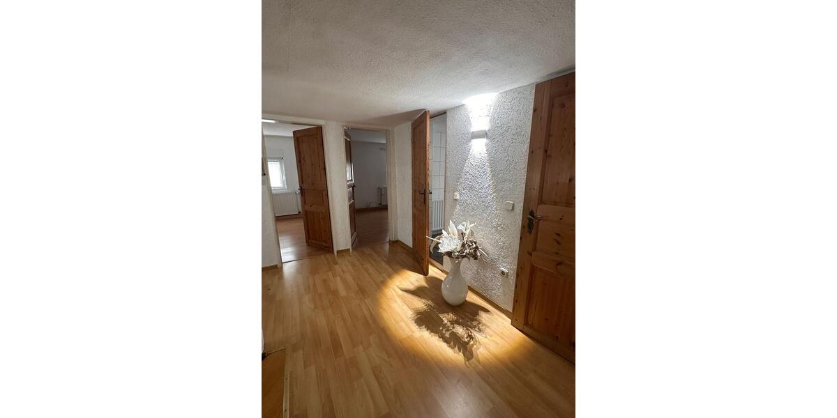 Reihenhaus Korschenbroich - 6 Zimmer, 157 m&sup2;, 365.000&euro; | Angebot:24853928