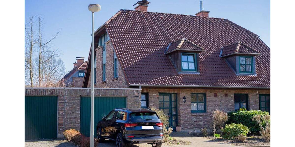 Doppelhaushälfte Krefeld Fischeln - 4 Zimmer, 120 m&sup2;, 349.000&euro; | Angebot:25695253