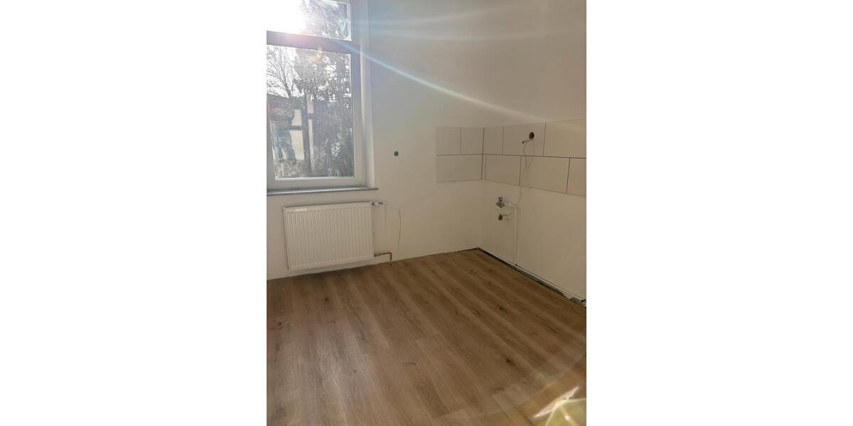 Etagenwohnung Mönchengladbach Süd - 2 Zimmer, 70 m&sup2;, 600&euro; | Angebot:24599530