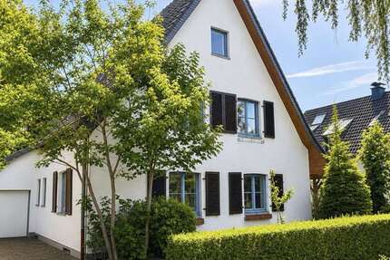 Haus Krefeld Bockum - 7 Zimmer, 265 m&sup2;, 795.000&euro; | Angebot:26918872