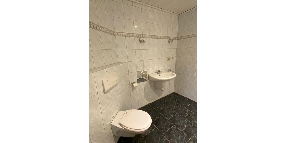 Erdgeschoßwohnung Straelen - 3 Zimmer, 125 m&sup2;, 1.000&euro; | Angebot:26604532