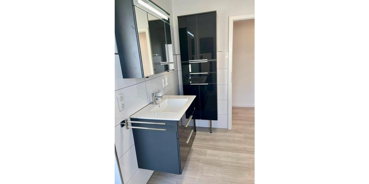 Etagenwohnung Nettetal - 3 Zimmer, 68 m&sup2;, 695&euro; | Angebot:26536649