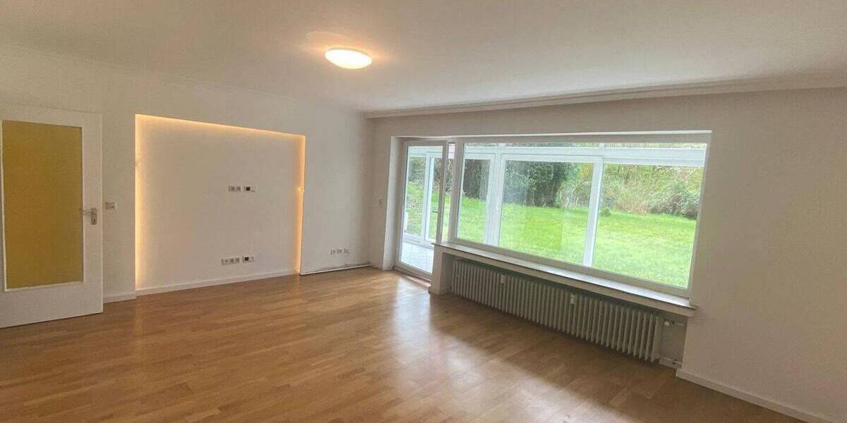 Etagenwohnung Düsseldorf Lohausen - 2 Zimmer, 77 m&sup2;, 1.400&euro; | Angebot:26933027