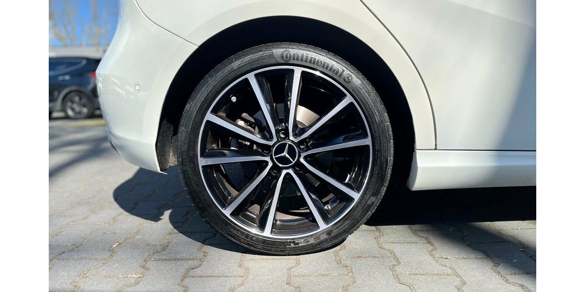 Mercedes-Benz A 220 CDI / AMG / Pano / Kamera / Navi / Euro6 195.000 km 16.390 &euro; Mönchengladbach 41066