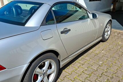 Mercedes-Benz SLK 200 137.000 km 3.700 &euro; Moers 47445