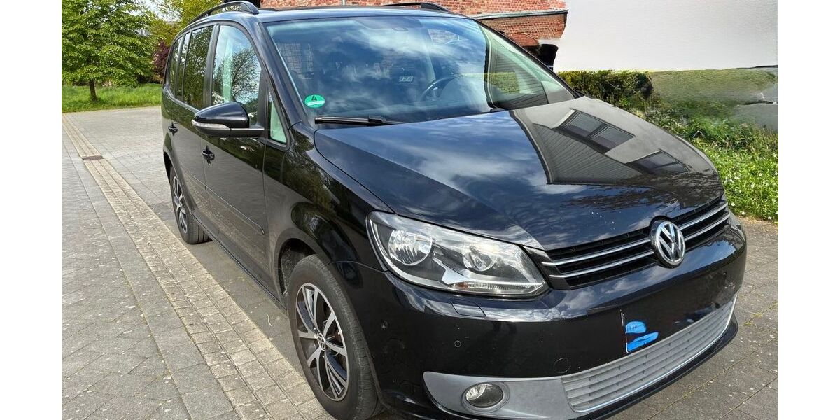 VW Touran 235.000 km 5.500 &euro; Grevenbroich 41516