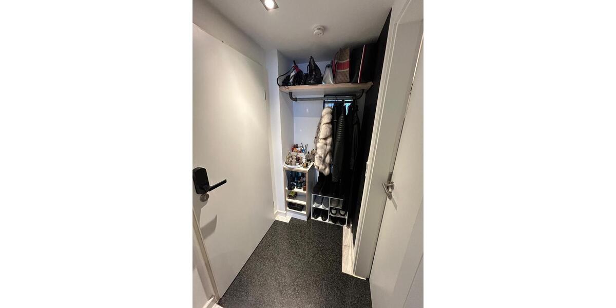 Etagenwohnung Düsseldorf Stadtbezirk 3 - 1 Zimmer, 60 m&sup2;, 1.450&euro; | Angebot:25656487