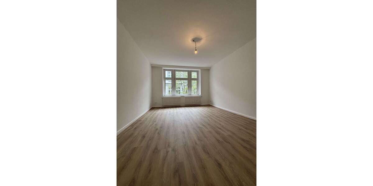 Etagenwohnung Düsseldorf Pempelfort - 2 Zimmer, 80 m&sup2;, 1.400&euro; | Angebot:26028045