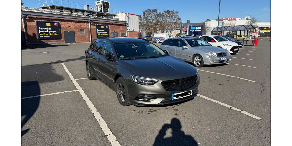 Opel Insignia 146.000 km 11.900 &euro; Krefeld 47807