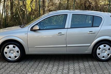 Opel Astra 178.511 km 2.350 &euro; Mönchengladbach 41239