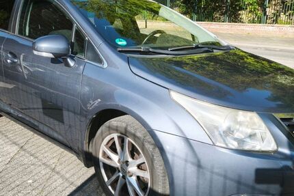 Toyota Avensis 282.000 km 1.800 &euro; Mönchengladbach - Odenkirchen 41199