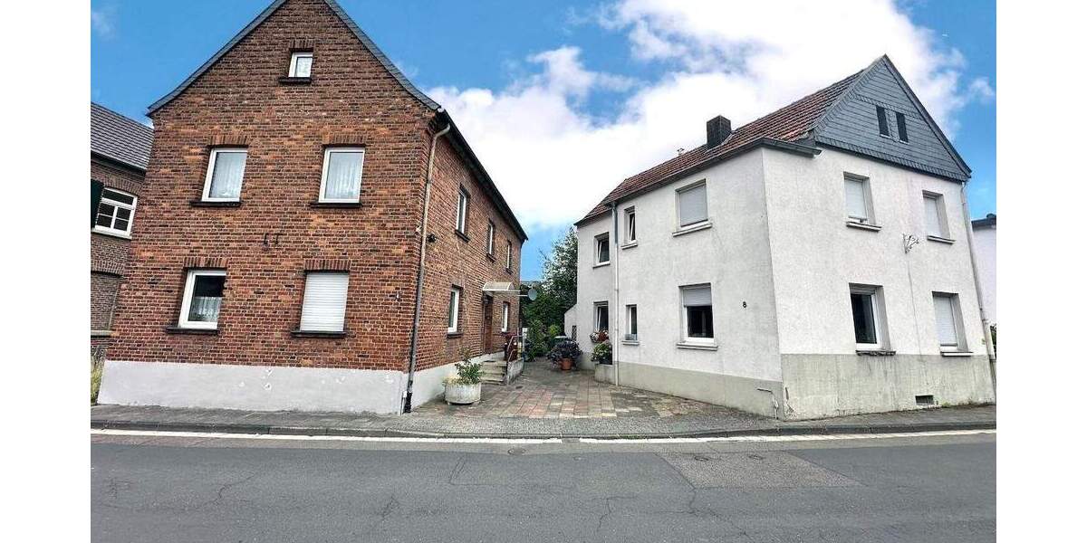 Einfamilienhaus Neuss Norf - 8 Zimmer, 210 m&sup2;, 419.000&euro; | Angebot:25687677