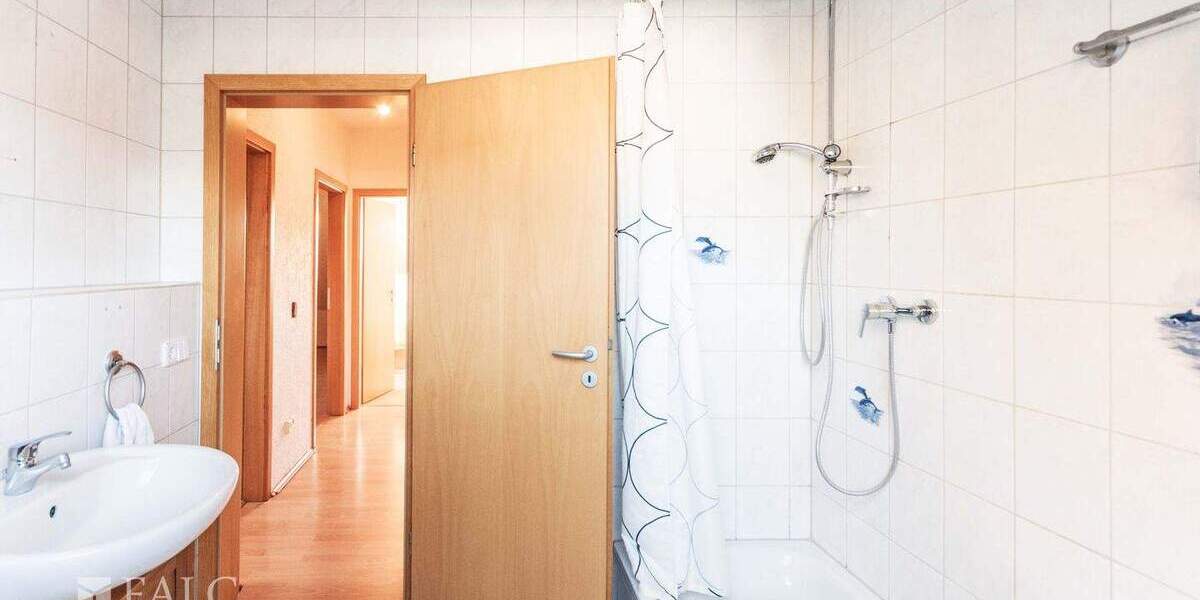 Mehrfamilienhaus, Wohnhaus Brüggen - 5 Zimmer, 115 m&sup2;, 339.900&euro; | Angebot:25779316